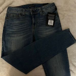 New with tags True Religion High Rise Medium Wash Skinny Jeans